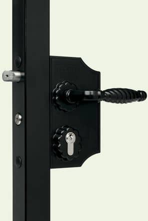 Code 016667 - Serrure de portail style fer forgé