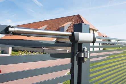 Code 053179 - Ferme-portail SAMSON 2