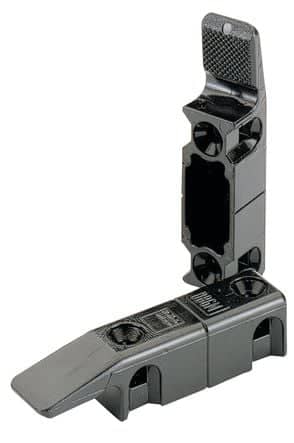 Code 230321 - Ferrure d'assemblage multi-clip