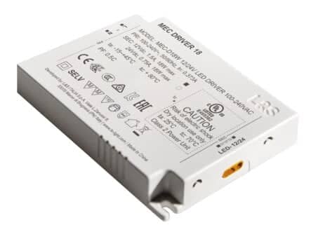 Code 246243 - Convertisseur Meccano Driver 12 V 110 / 240 V