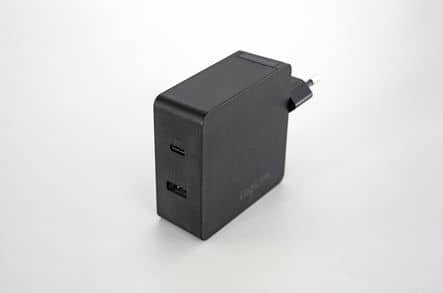 Code 257893 - Chargeur double USB 65 W