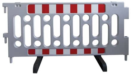 Code 402099 - Barrière polypro avec bandes réfléchissantes