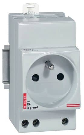 Code 451220 - Prise de courant modulaire