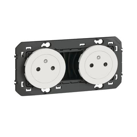 Code 456407 - Prise de courant pré-câblée DOOXIE 2P + T SURFACE